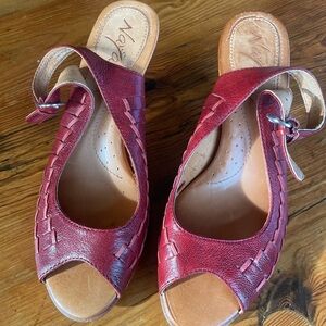 Naya Fandanga Red Sandals with Open Toe Design
